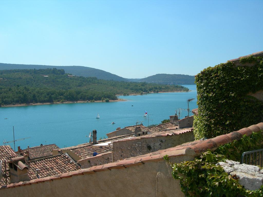 B&B Villa Les Tamaris Régusse Exteriör bild