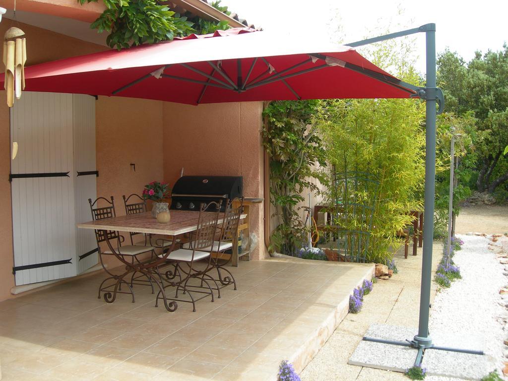 B&B Villa Les Tamaris Régusse Exteriör bild
