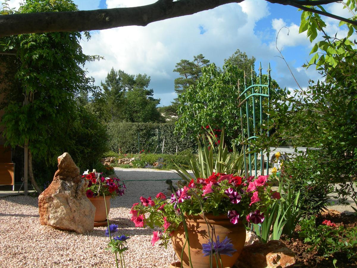 B&B Villa Les Tamaris Régusse Exteriör bild