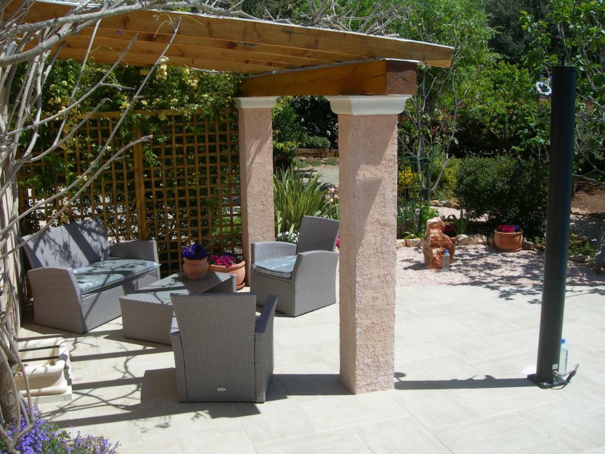 B&B Villa Les Tamaris Régusse Exteriör bild